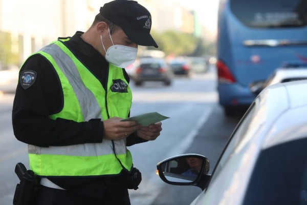 Έφαγες κλήση από την Τροχαία; Έτσι θα σβήσεις το πρόστιμο άμεσα